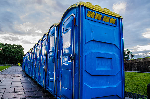 Porta potty delivery and setup in Byron, CA